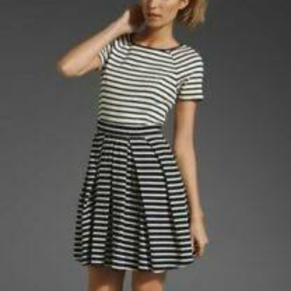 Tibi 2 Cream Navy Striped Knit Dress